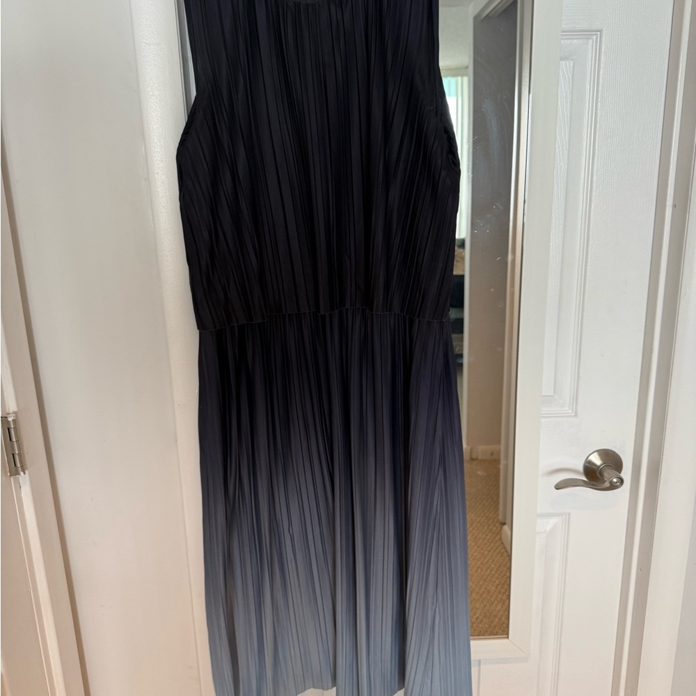 Elegant Dark blue and Gray Pleated Dress